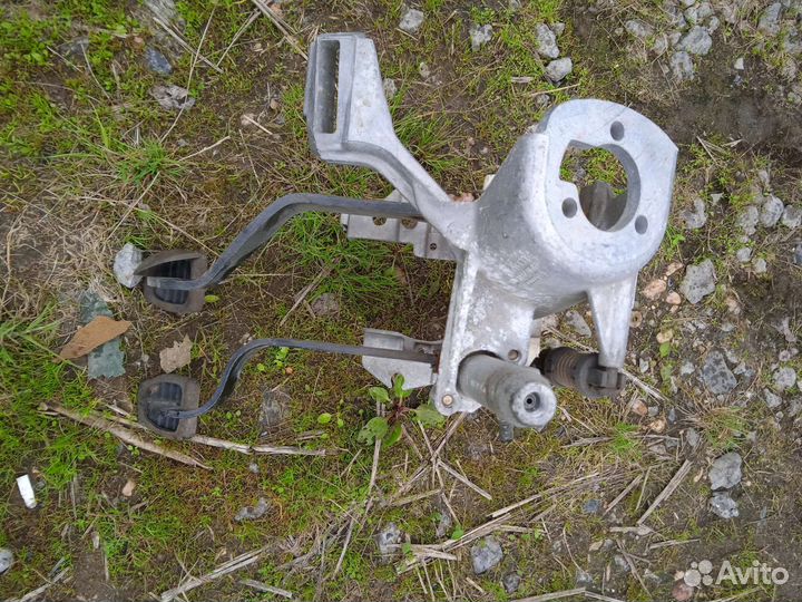 Блок педалей для Audi 80/90