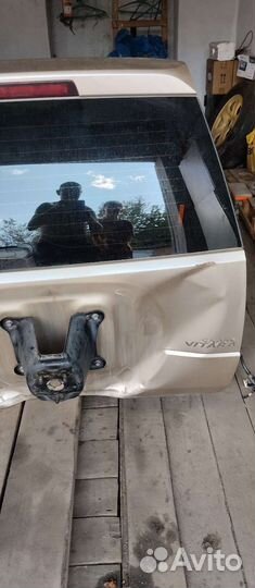 Дверь багажника Suzuki grand Vitara