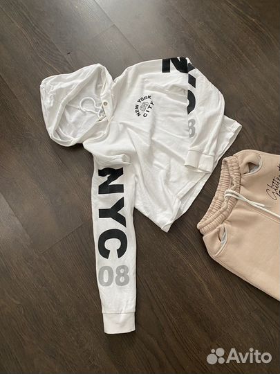 Костюм на девочку 128-134