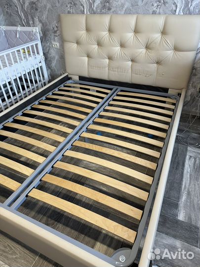 Кровать двуспальная 160х200 бу