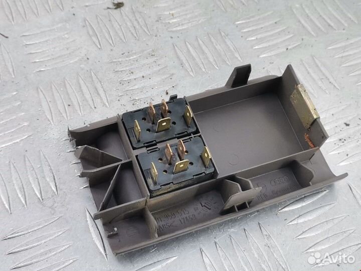 Блок управления стеклоподъемниками Audi A4 B5 1999