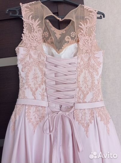 Платье на выпускной или свадьбу