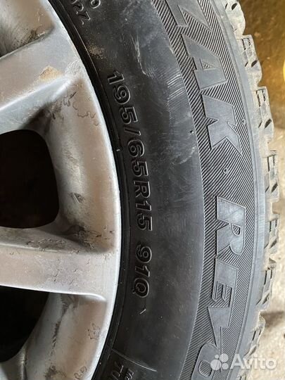 Bridgestone Blizzak Revo GZ 185/65 R15