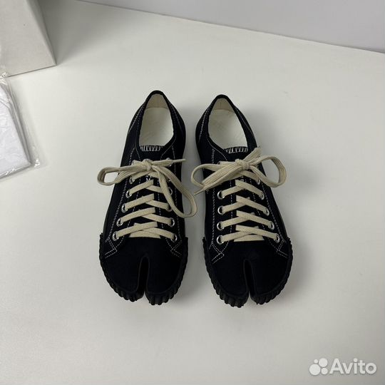 Maison margiela tabi black