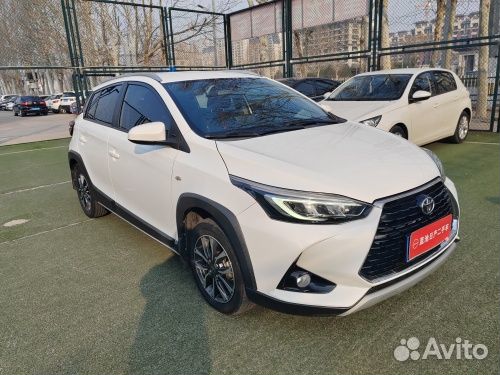 Toyota Yaris 1.5 CVT, 2021, 44 000 км