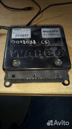 Блок управления ABS Volvo 3198879