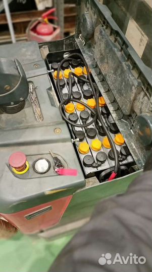 Тяговый аккумулятор для складской техники от производителя