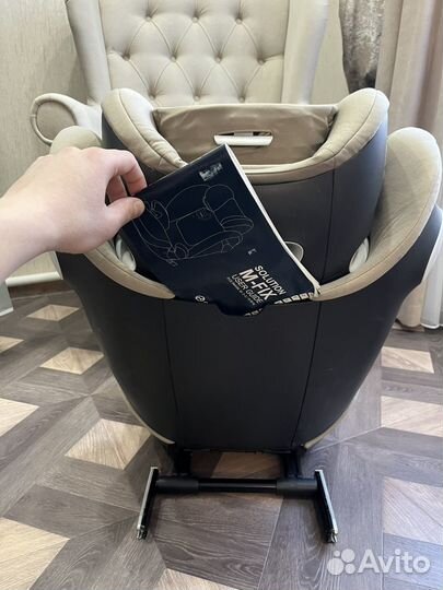 Автомобильное кресло