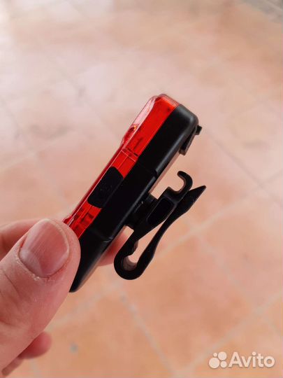 Светоотражатель на руль белый. Маячок