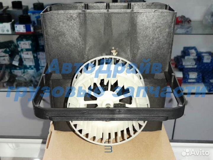 Моторчик печки грузовиков Ман