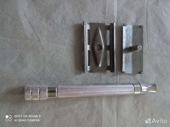 Бритвенный станок для двусторонних лезвий