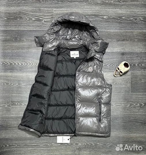 Жилетка Moncler глянцевая