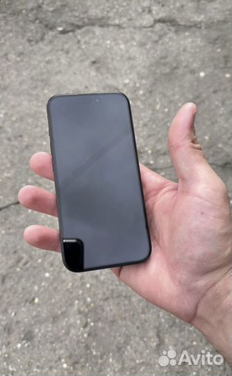 iPhone 15 Pro, 256 ГБ