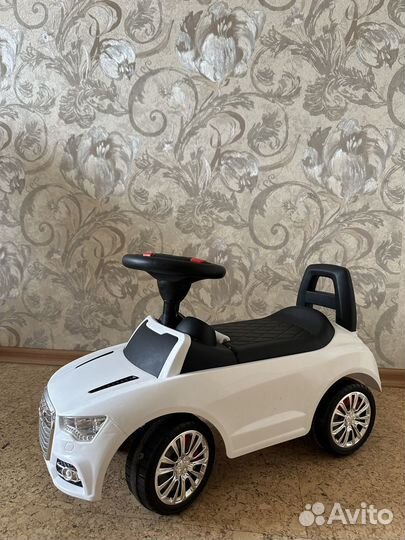 Детская машинка каталка