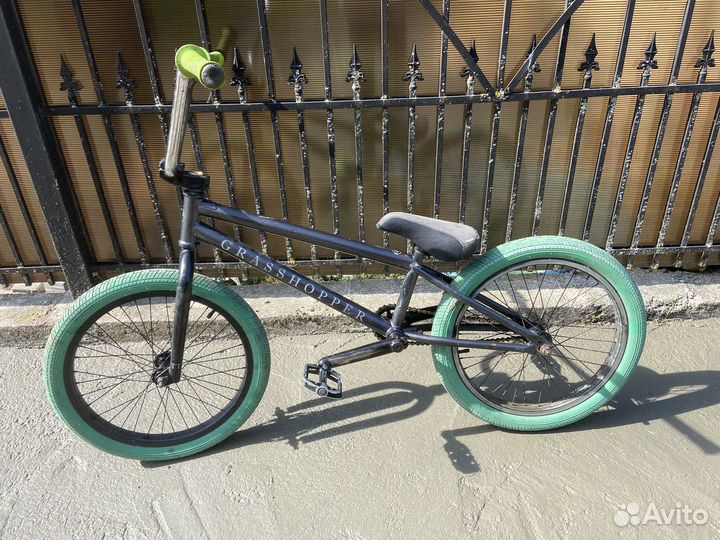 BMX tech team grasshopper