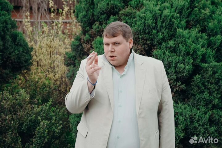 Артист-вокалист; Ведущий мероприятий; MC; DJ