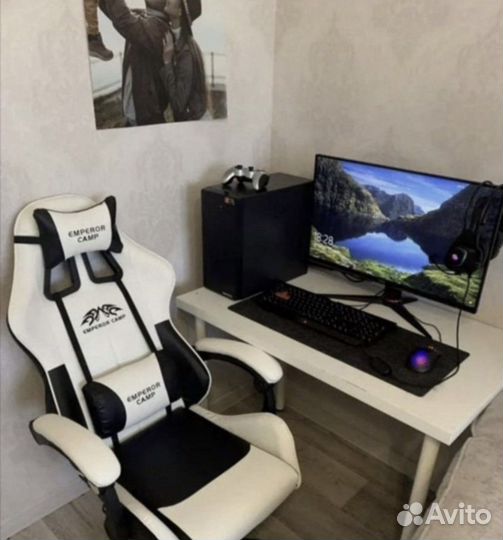 Игровое кресло геймерское