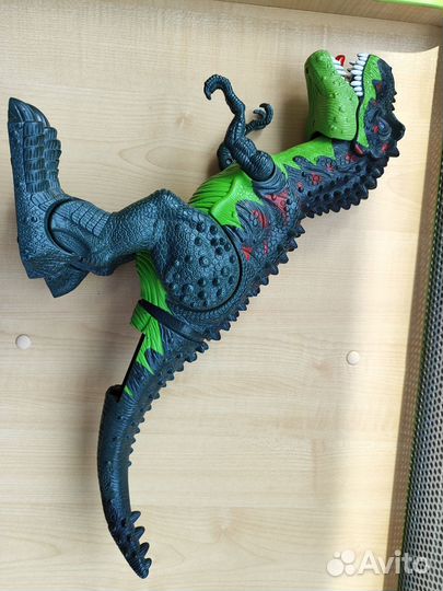 Игрушки динозавры