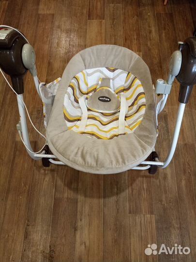 Кресло-качалка со звуковыми эффектами Babycare