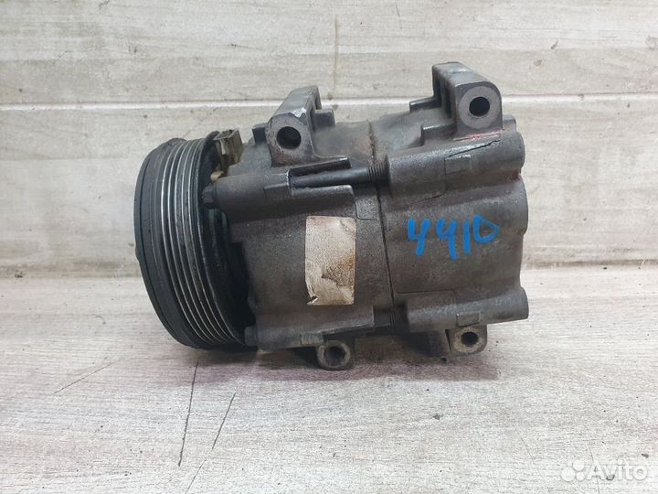 Компрессор кондиционера Mazda Tribute I (2000—2004