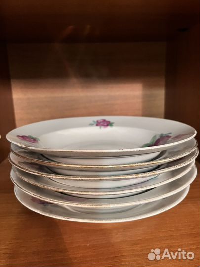 Тарелки фарфоровые с цветами, Дулево
