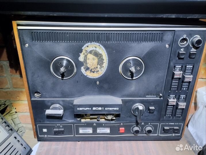 Катушечный магнитофон