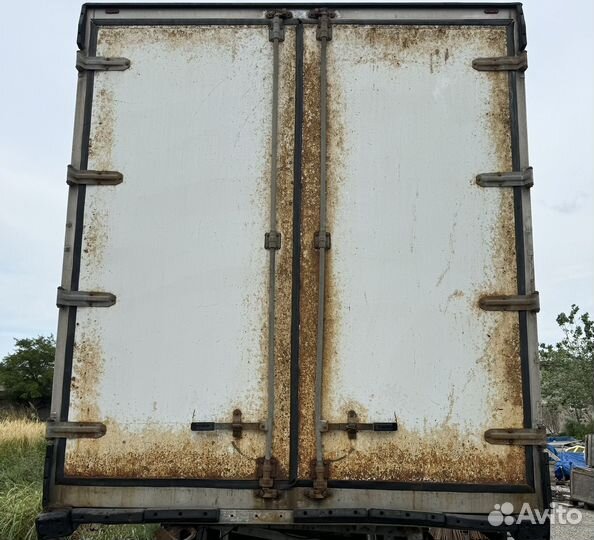 Будка от рефрижератора schmitz