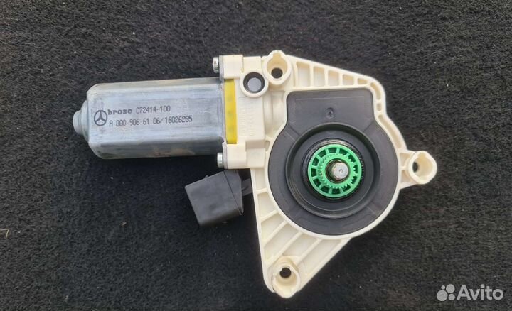 Мотор стеклоподъемника левый Mercedes W205 coupe