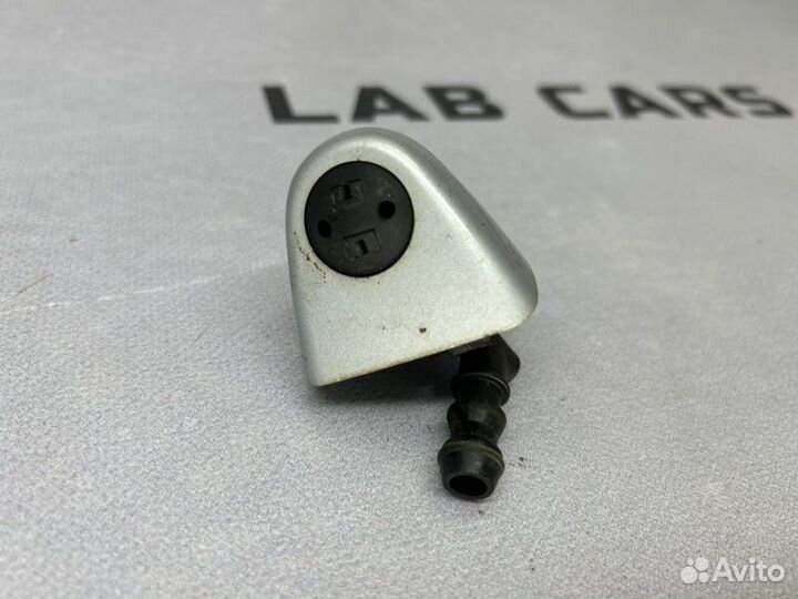 Форсунка омывателя фар правая Bmw X5 E53