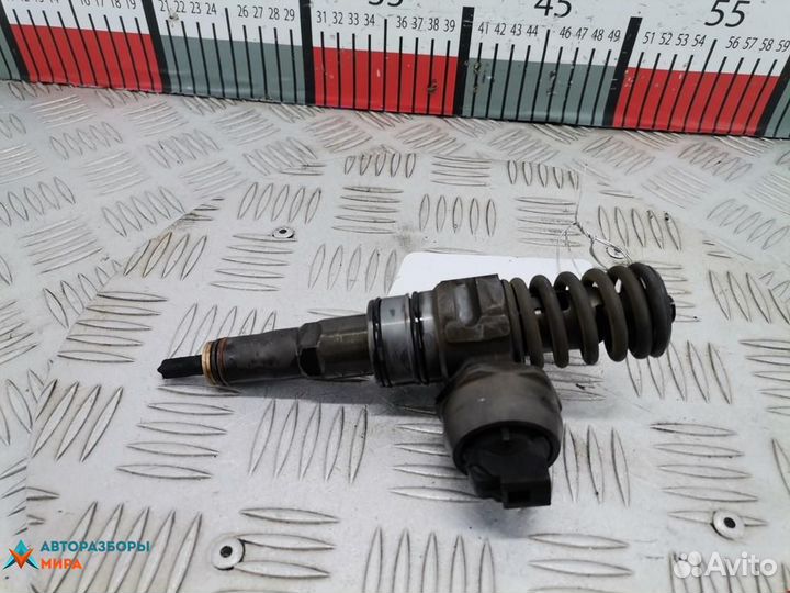 Форсунка seat Ibiza 3 2005 038130073AG