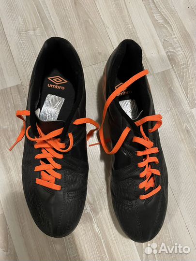 Шиповки Umbro