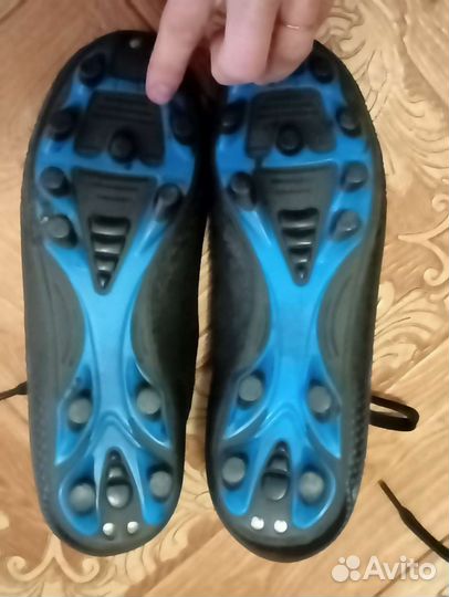 Футбольные бутсы