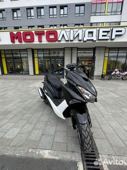 Скутер Arc (Fos) Черно-белый