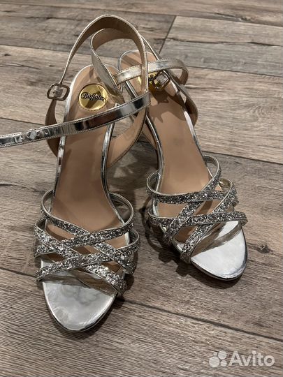 Туфли женские