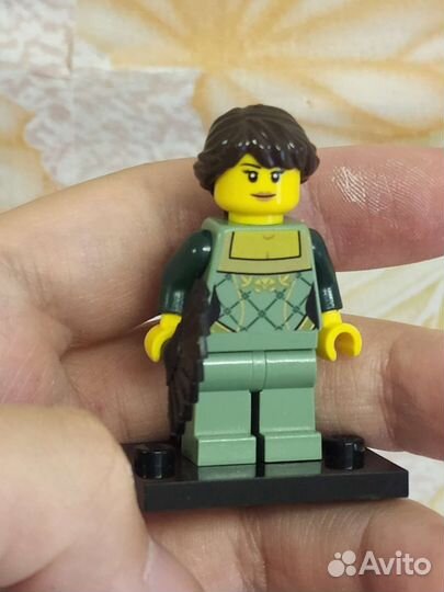 Lego лего минифигурка девушка в корсете принцесса