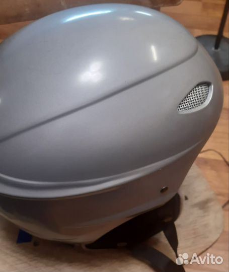 Шлем горнолыжный