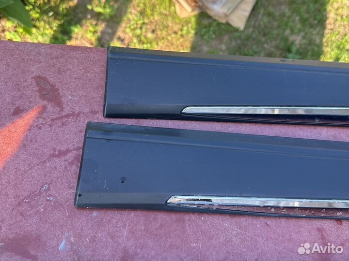 Накладка двери задней правый Ниссан Мурано Z51