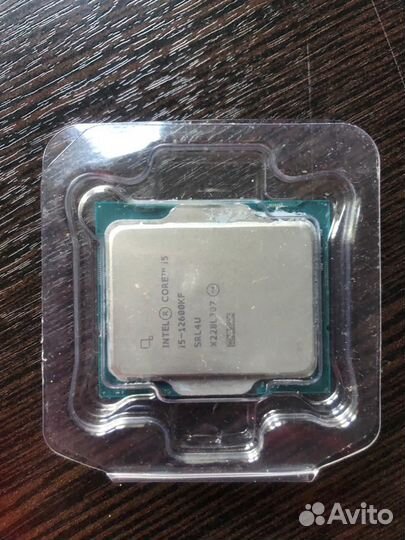 Процессор Core i5 12600KF
