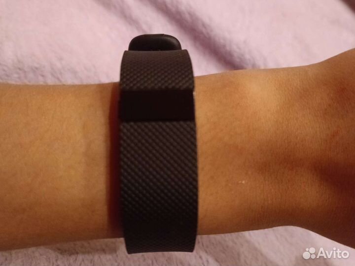 Часы fitbit charge hr