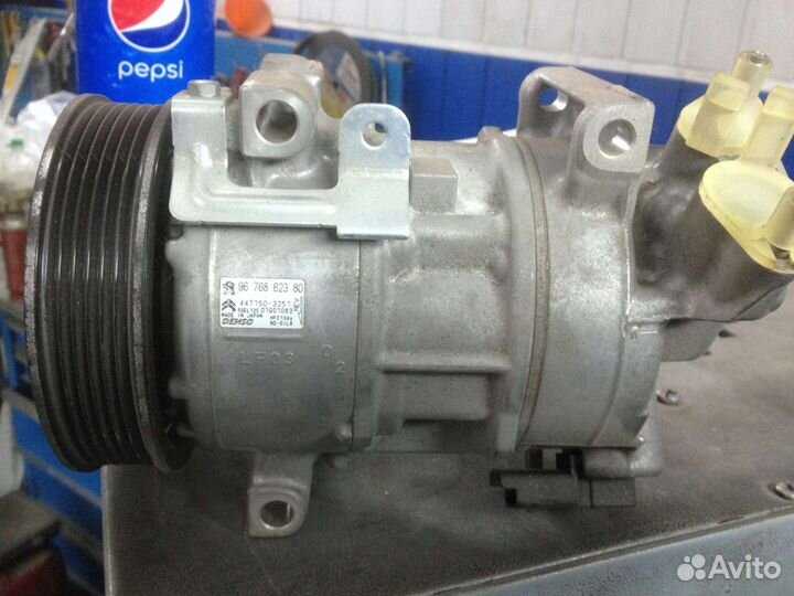 Компрессор кондиционера Peugeot 308