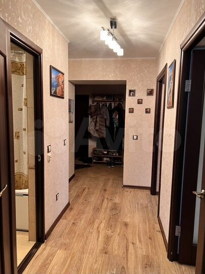 2-к. квартира, 63 м², 2/10 эт.