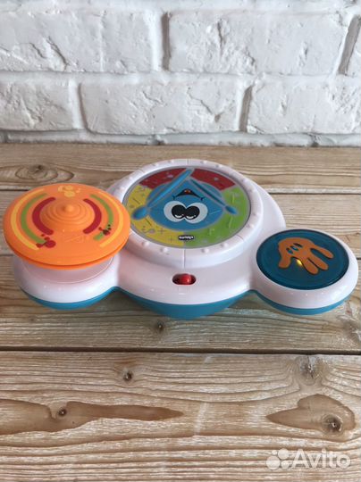Развивающие игрушки chicco барабан