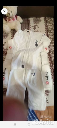 Костюм для занятий каратэ