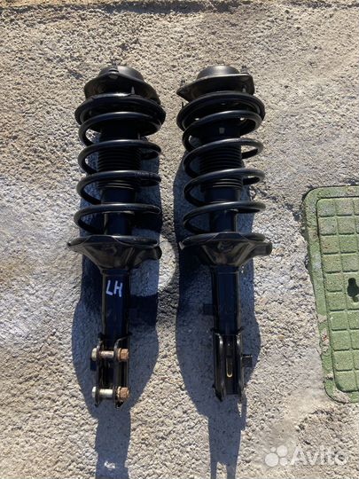 Передние стойки в сборе Хендай Акцент