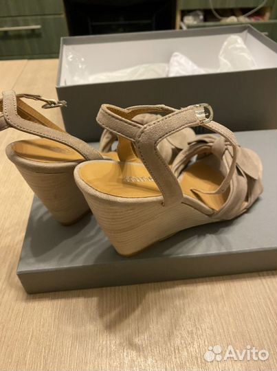 Босоножки minelli