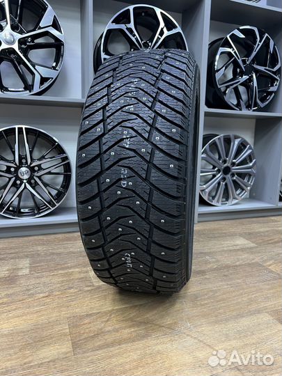 Yokohama IceGuard Stud IG65 275/40 R20 и 315/35 R20 106T
