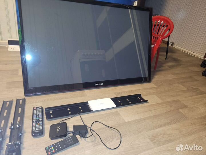 Телевизор samsung