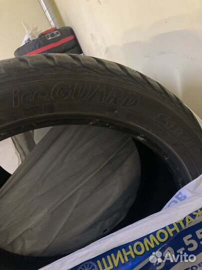 Yokohama Ice Guard IG35 285/45 R22