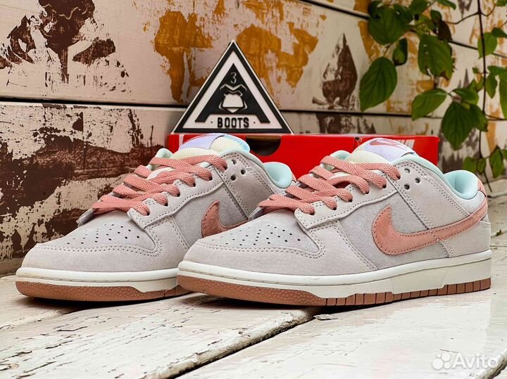 Кроссовки Nike Dunk Low