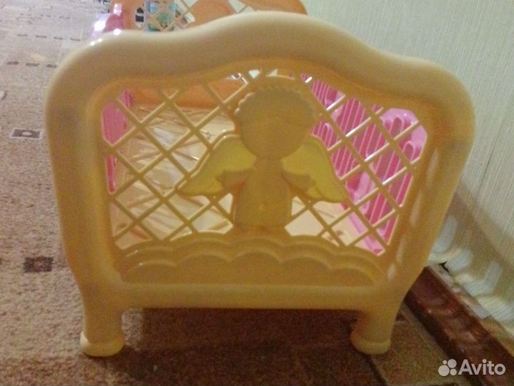 Кровать для кукол